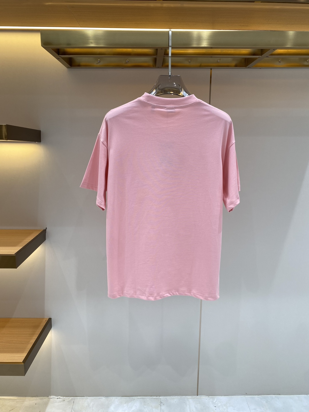 《𝙉𝙚𝙬🖤❤️巴家》26SS新款春夏短袖 最高版本客供定制高端面料 简单时尚款，配色超级好看！经典log