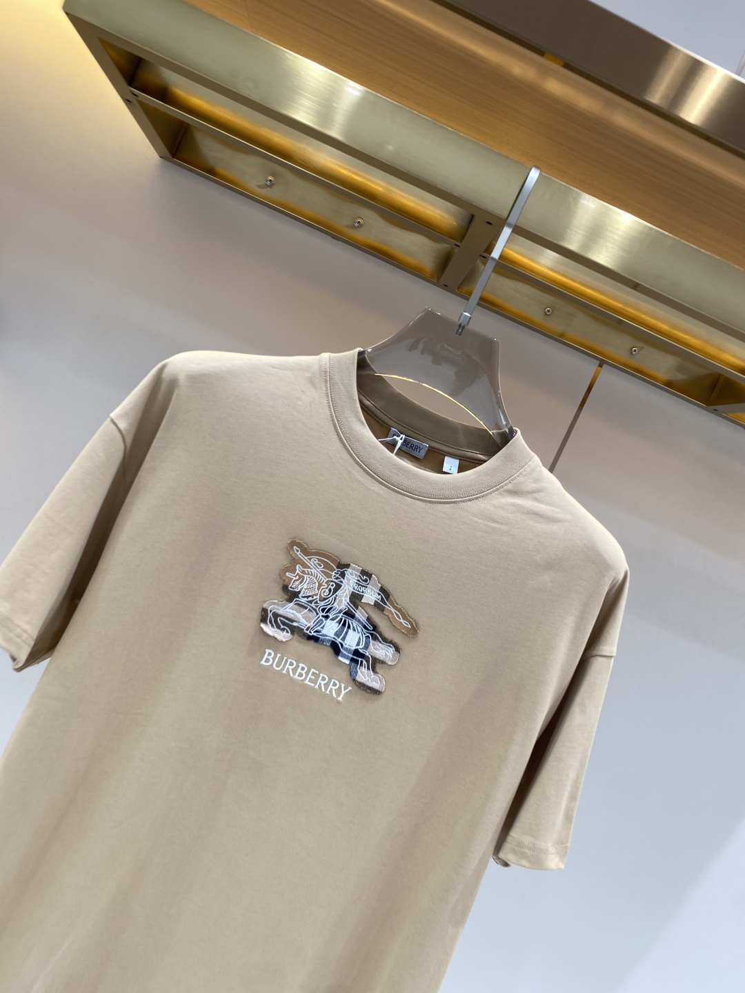 《𝙉𝙚𝙬🖤❤️巴家》26SS新款春夏短袖 最高版本客供定制高端面料 简单时尚款，配色超级好看！经典log