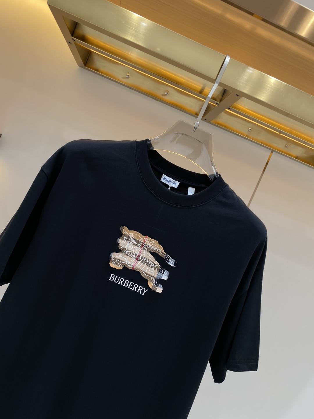 《𝙉𝙚𝙬🖤❤️巴家》26SS新款春夏短袖 最高版本客供定制高端面料 简单时尚款，配色超级好看！经典log