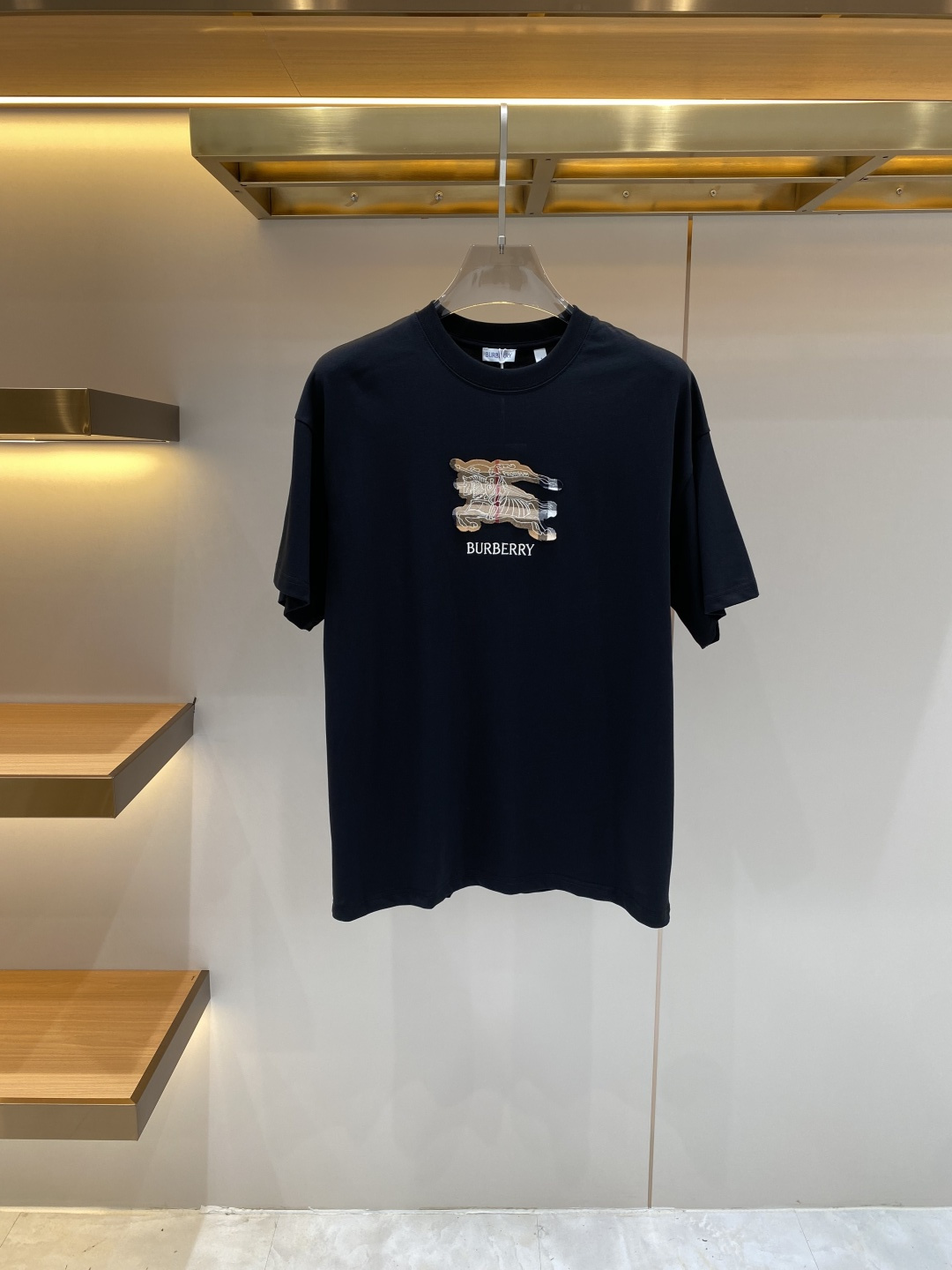 《𝙉𝙚𝙬🖤❤️巴家》26SS新款春夏短袖 最高版本客供定制高端面料 简单时尚款，配色超级好看！经典log