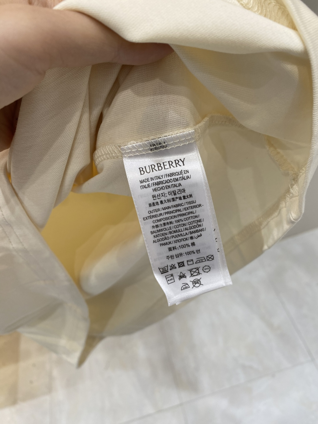 《𝙉𝙚𝙬🖤❤️巴家》26SS新款春夏短袖 最高版本客供定制高端面料 简单时尚款，配色超级好看！经典log