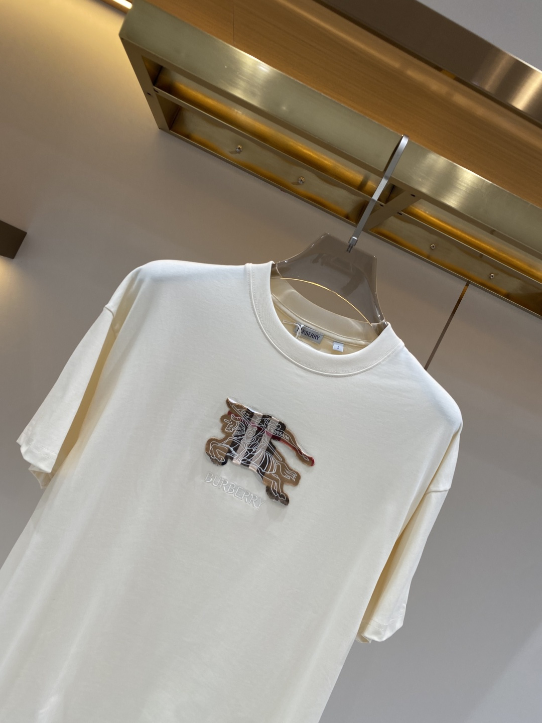 《𝙉𝙚𝙬🖤❤️巴家》26SS新款春夏短袖 最高版本客供定制高端面料 简单时尚款，配色超级好看！经典log