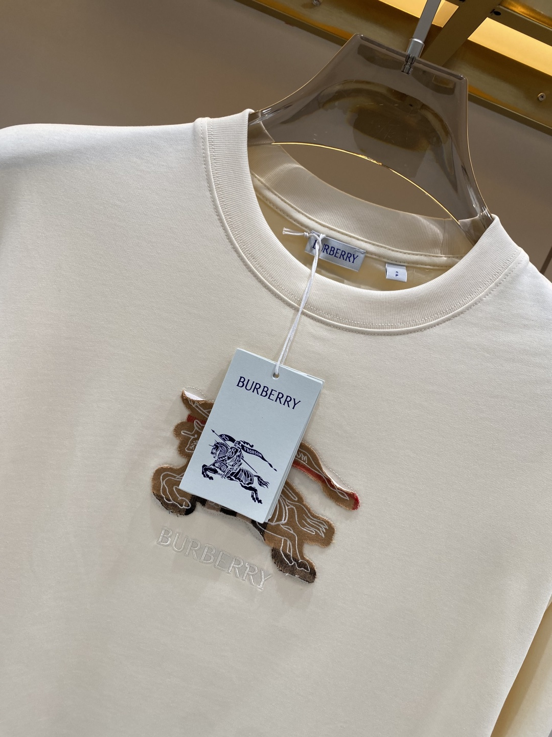 《𝙉𝙚𝙬🖤❤️巴家》26SS新款春夏短袖 最高版本客供定制高端面料 简单时尚款，配色超级好看！经典log