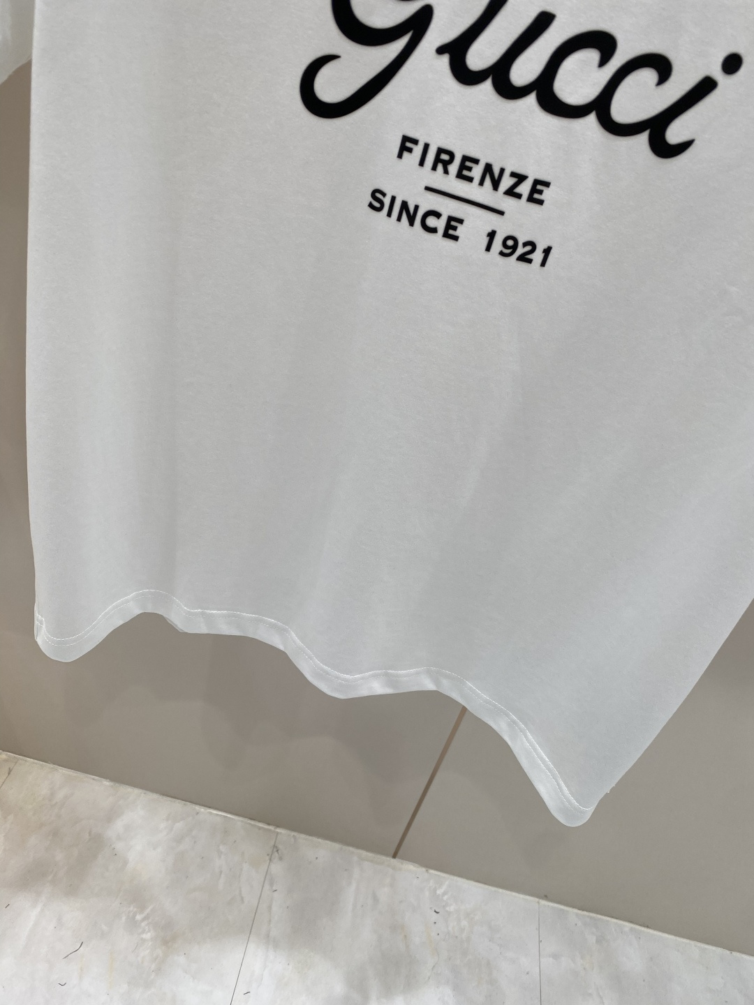 《𝙉𝙚𝙬🖤❤️古家》2026新款首发专柜最新款短袖圆领T恤 高端订制 设计前卫时尚！logo工艺设计 高