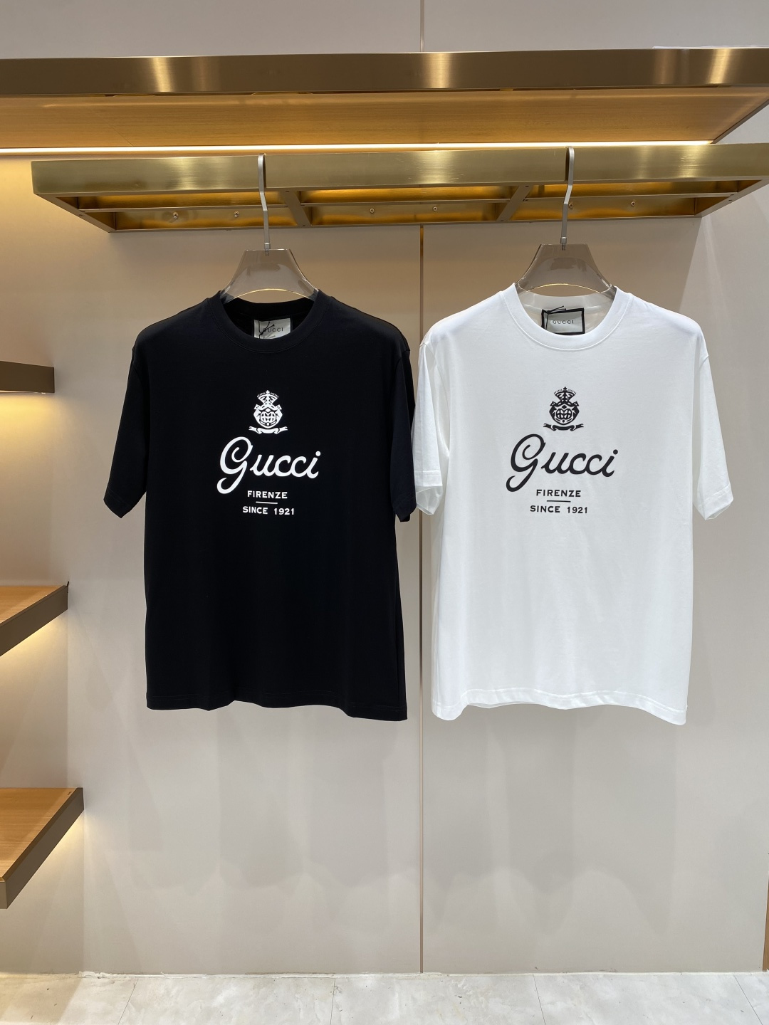 《𝙉𝙚𝙬🖤❤️古家》2026新款首发专柜最新款短袖圆领T恤 高端订制 设计前卫时尚！logo工艺设计 高