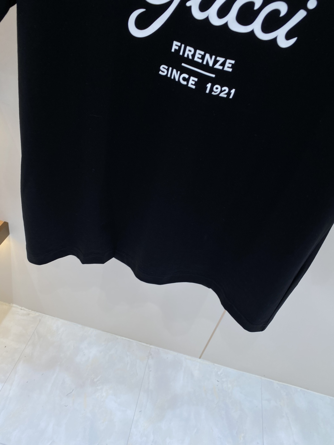 《𝙉𝙚𝙬🖤❤️古家》2026新款首发专柜最新款短袖圆领T恤 高端订制 设计前卫时尚！logo工艺设计 高