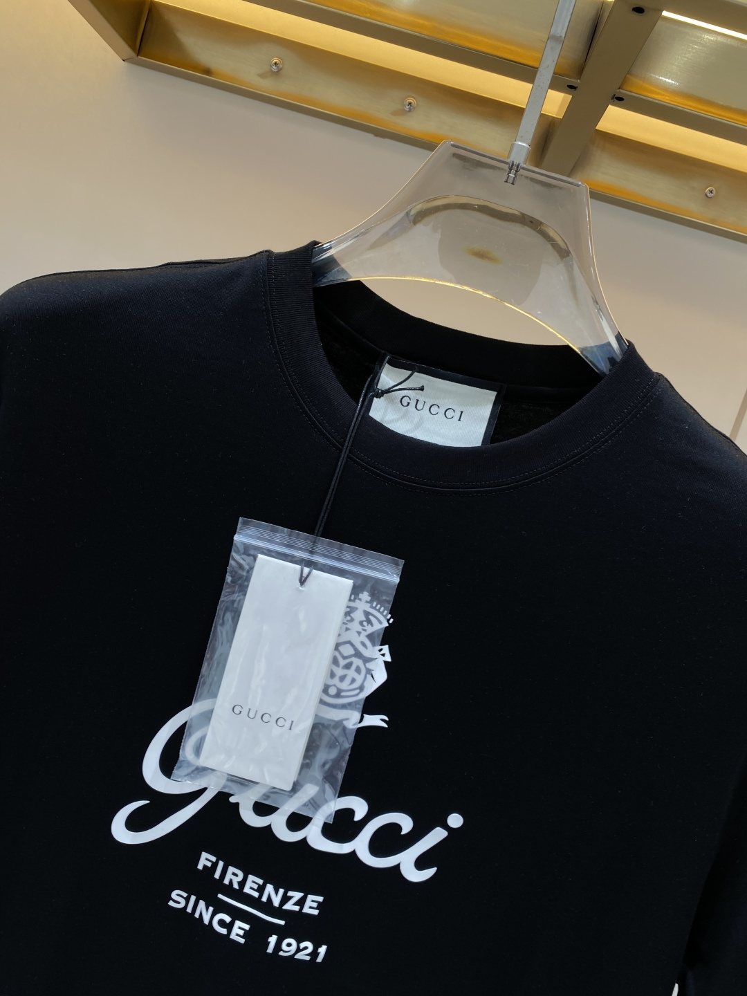 《𝙉𝙚𝙬🖤❤️古家》2026新款首发专柜最新款短袖圆领T恤 高端订制 设计前卫时尚！logo工艺设计 高