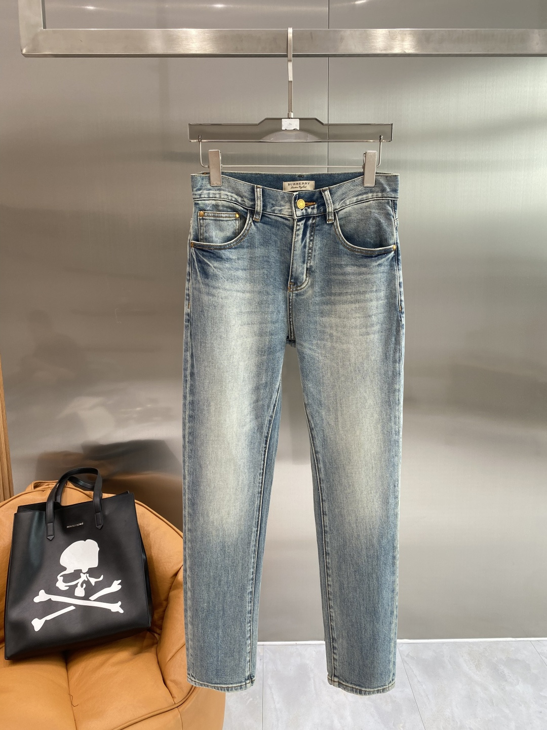 《𝙉𝙚𝙬🖤❤️巴家》2026最新品牛仔裤 专柜热销款 品味与价值共享 身穿着非常舒适 低调不失奢华 穿出