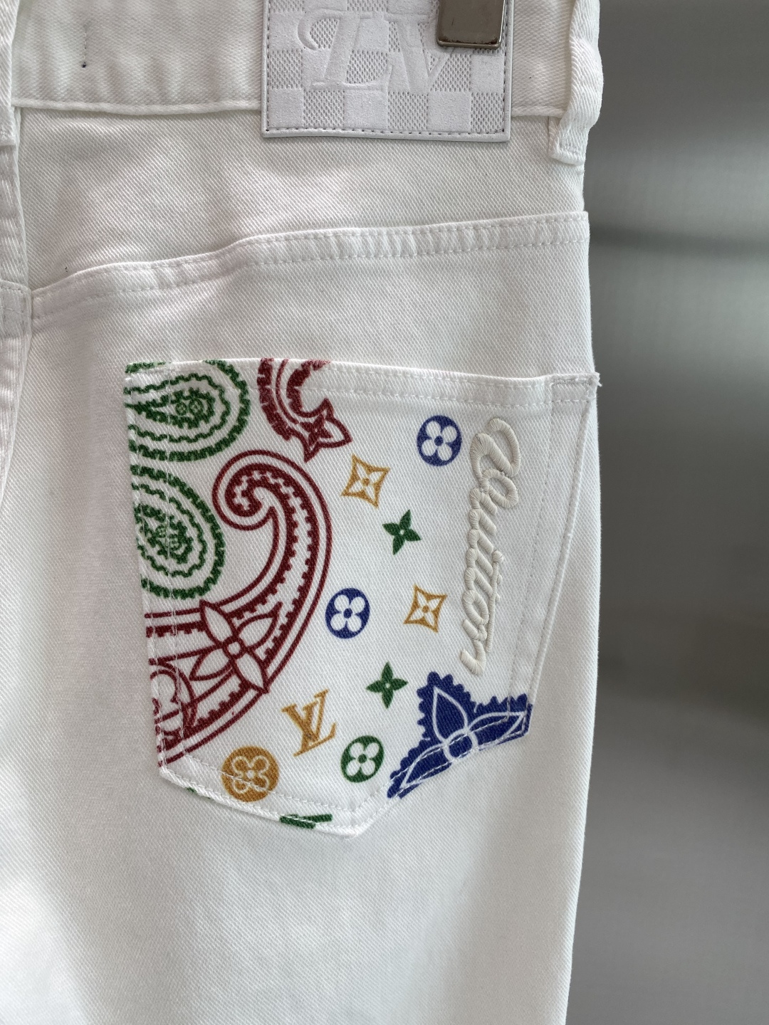 《𝙉𝙚𝙬🖤❤️驴家》2026最新品牛仔裤 专柜热销款 品味与价值共享 身穿着非常舒适 低调不失奢华 穿出