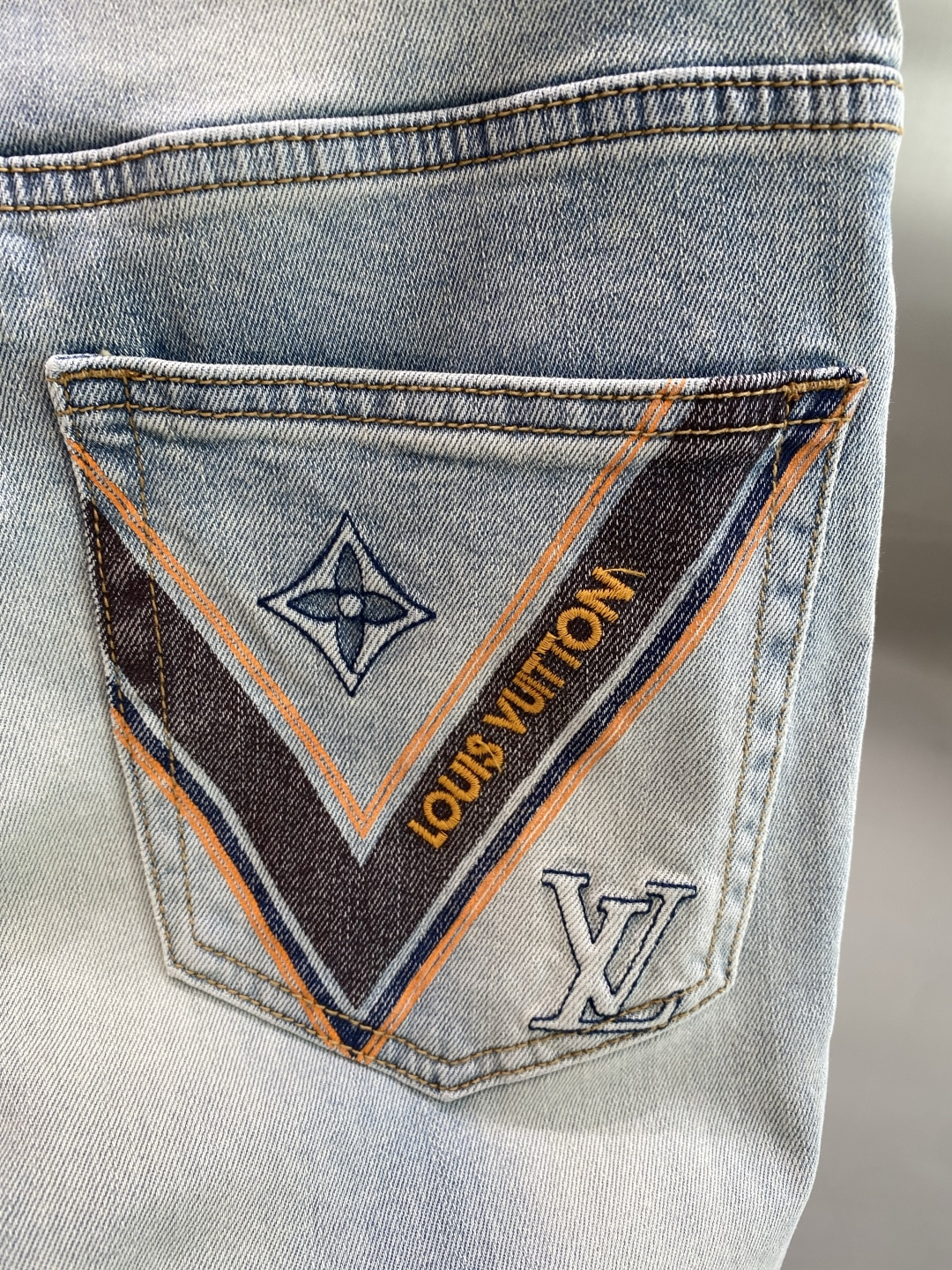 《𝙉𝙚𝙬🖤❤️驴家》2026最新品牛仔裤 专柜热销款 品味与价值共享 身穿着非常舒适 低调不失奢华 穿出