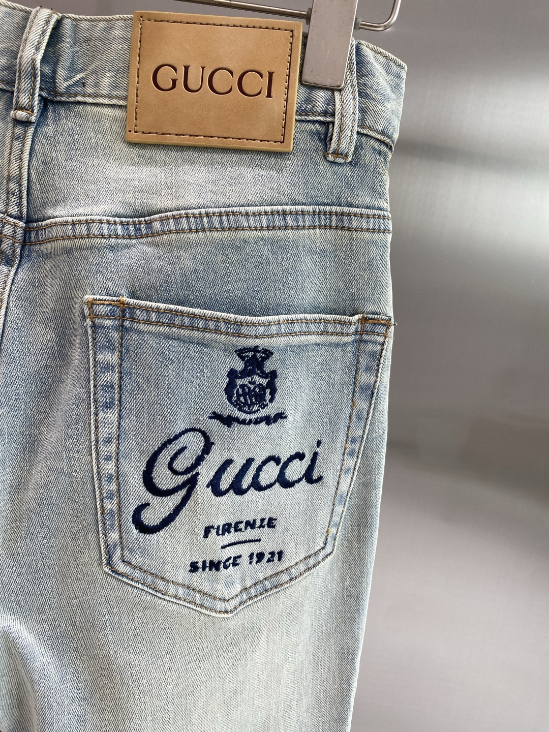 《𝙉𝙚𝙬🖤❤️古家》2026最新品牛仔裤 专柜热销款 品味与价值共享 身穿着非常舒适 低调不失奢华 穿出