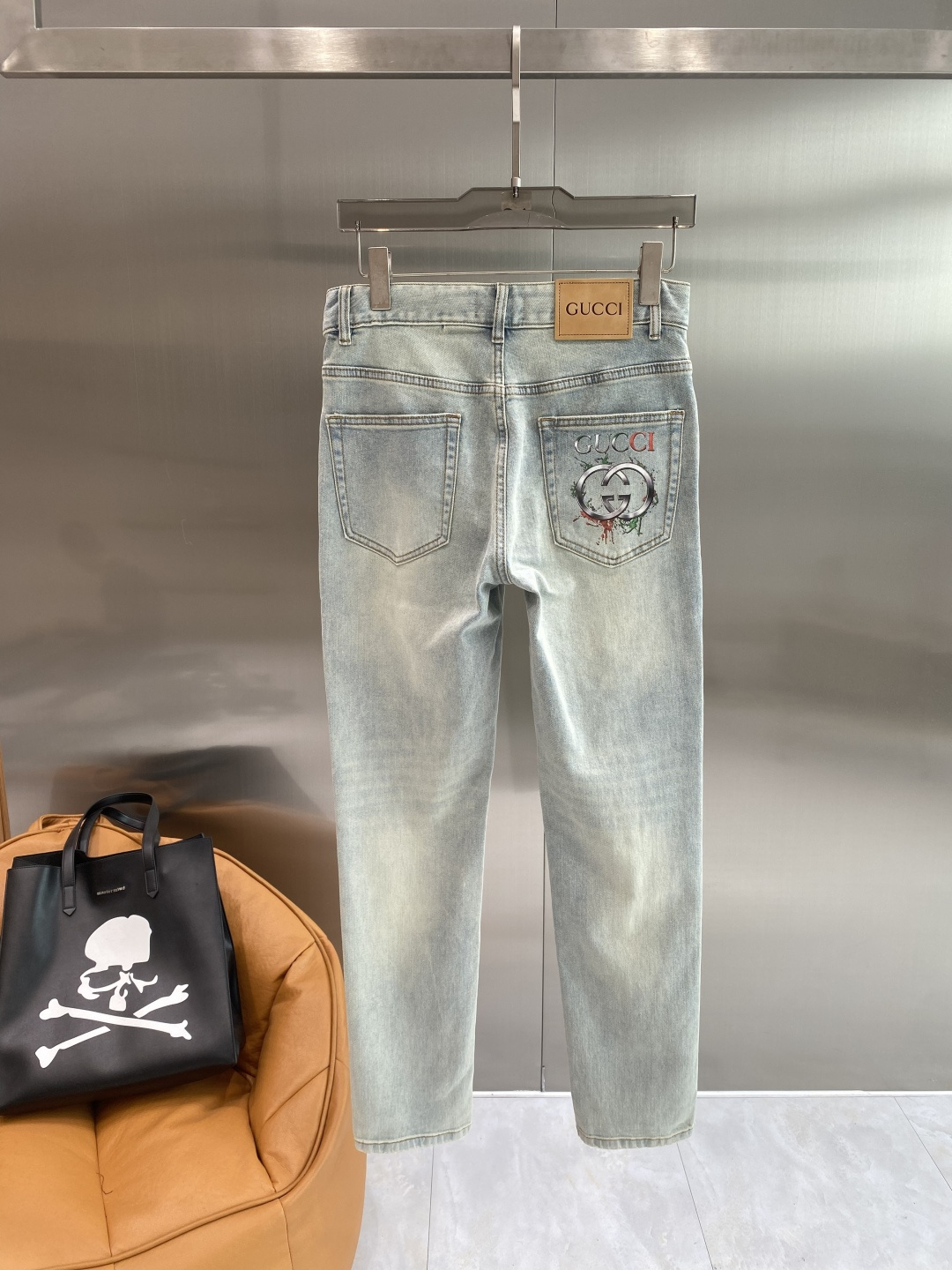 《𝙉𝙚𝙬🖤❤️古家》26ss春季牛仔 超级有范儿的一款牛仔裤，定制原版水洗牛仔面料，独特设计，顶级工艺字