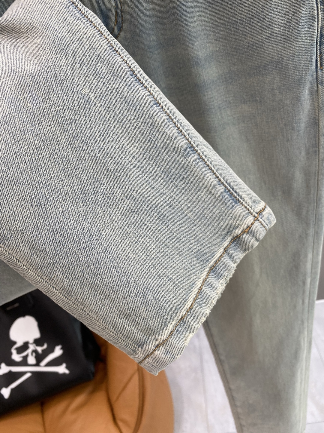 《𝙉𝙚𝙬🖤❤️古家》26ss春季牛仔 超级有范儿的一款牛仔裤，定制原版水洗牛仔面料，独特设计，顶级工艺字