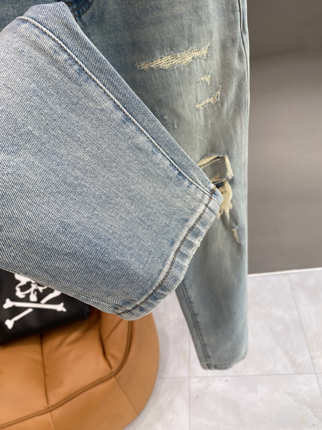 《𝙉𝙚𝙬🖤❤️驴家》26ss春季牛仔 超级有范儿的一款牛仔裤，定制原版水洗牛仔面料，独特设计，顶级工艺字