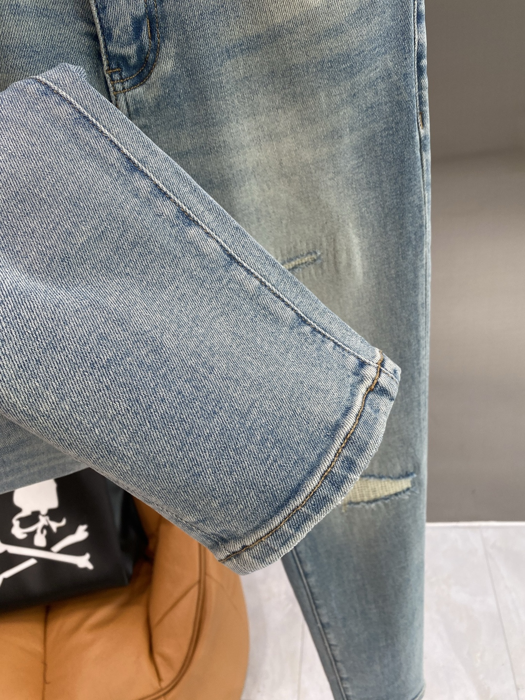 《𝙉𝙚𝙬🖤❤️古家》26ss春季牛仔 超级有范儿的一款牛仔裤，定制原版水洗牛仔面料，独特设计，顶级工艺字