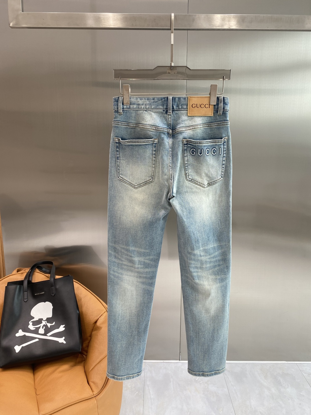 《𝙉𝙚𝙬🖤❤️古家》26ss春季牛仔 超级有范儿的一款牛仔裤，定制原版水洗牛仔面料，独特设计，顶级工艺字