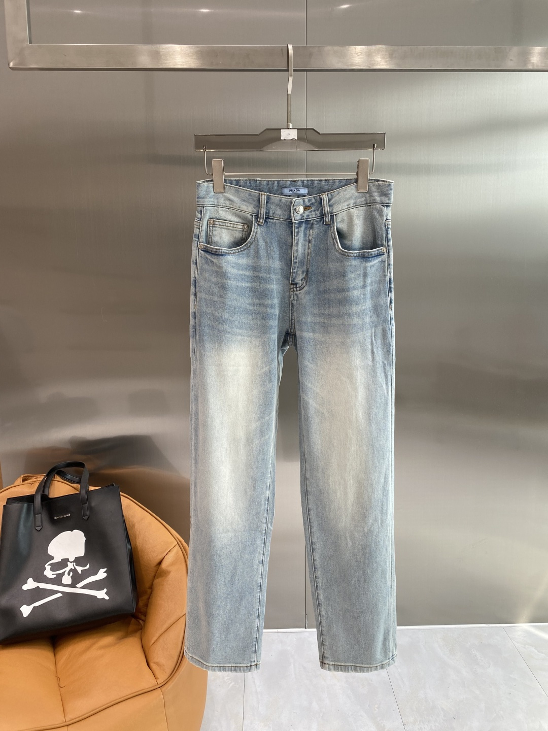 《𝙉𝙚𝙬🖤❤️普家》2026春款重工水洗休闲牛仔裤，进口原版水洗弹力面料，舒适有弹性，独特设计，版型超正