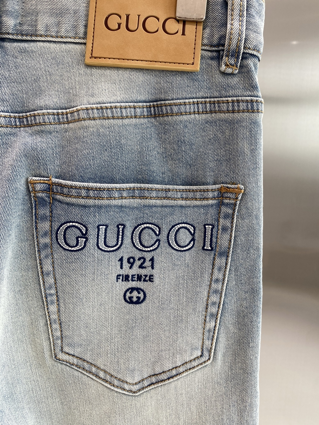 《𝙉𝙚𝙬🖤❤️古家》2026春款重工水洗休闲牛仔裤，进口原版水洗弹力面料，舒适有弹性，独特设计，版型超正