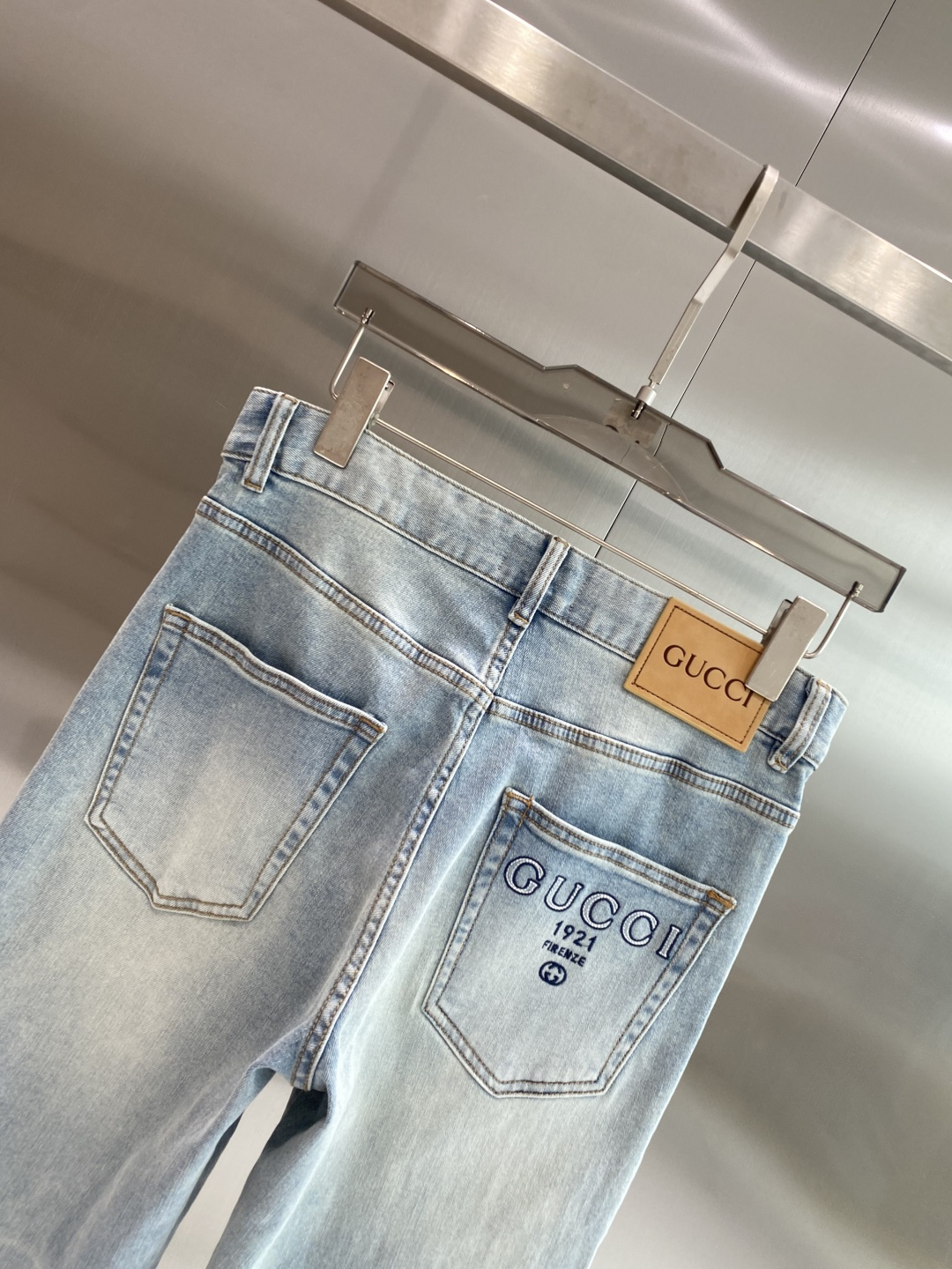 《𝙉𝙚𝙬🖤❤️古家》2026春款重工水洗休闲牛仔裤，进口原版水洗弹力面料，舒适有弹性，独特设计，版型超正