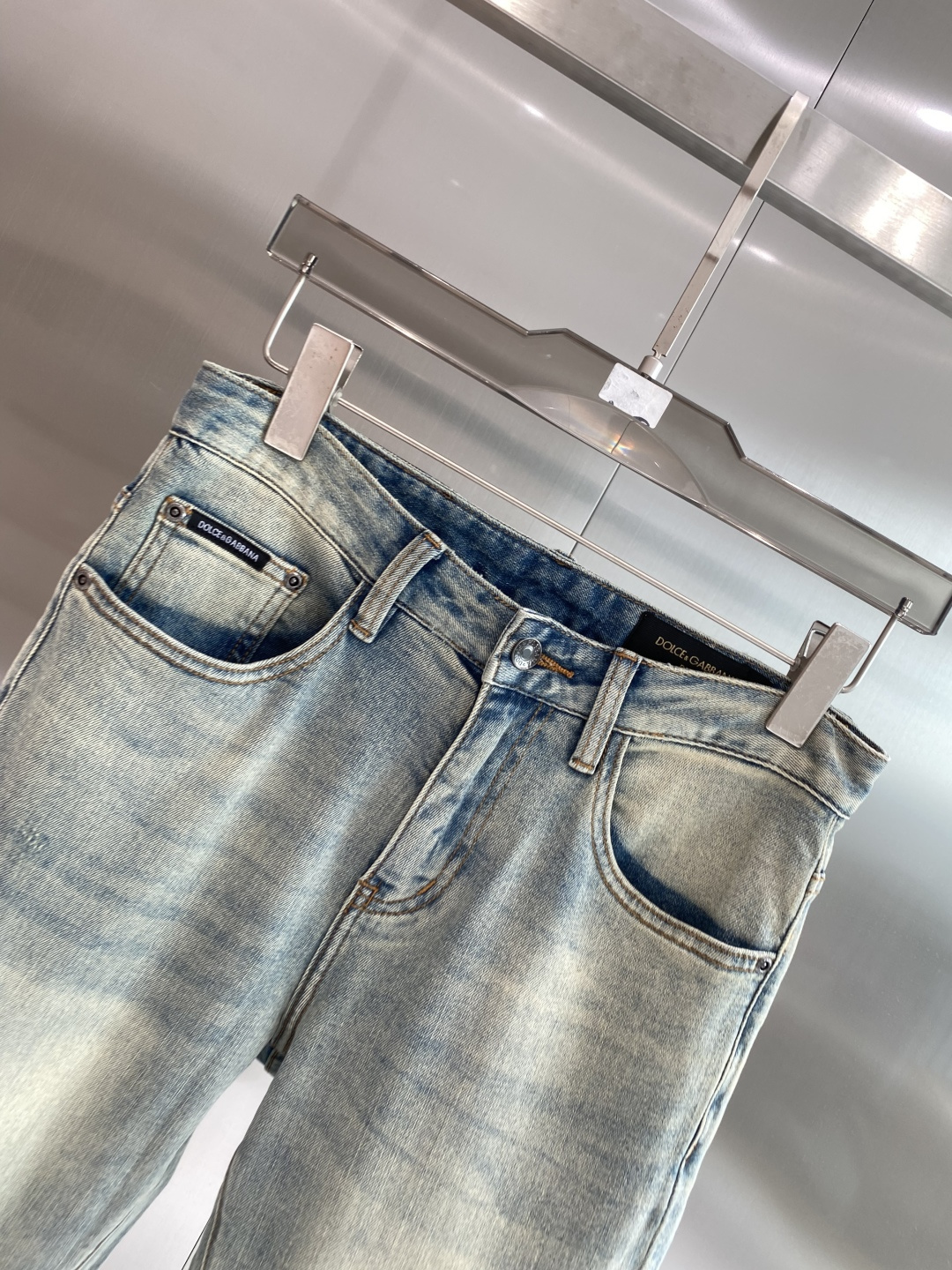 《𝙉𝙚𝙬🖤❤️DG家》2026春款重工水洗休闲牛仔裤，进口原版水洗弹力面料，舒适有弹性，独特设计，版型超