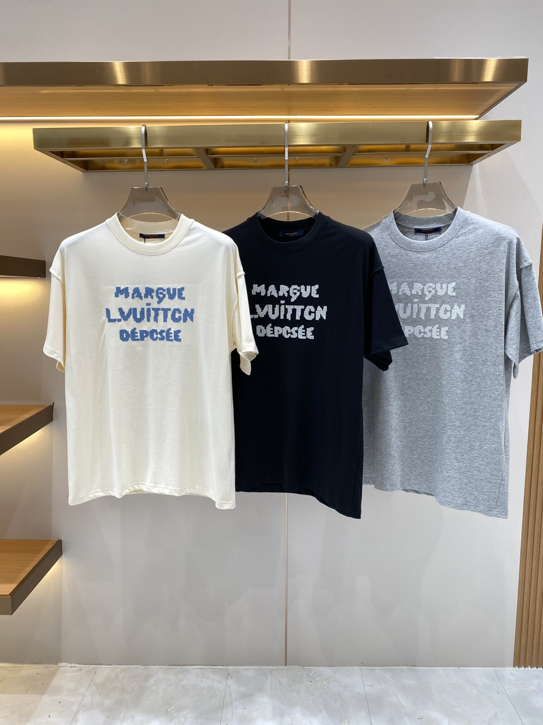 《𝙉𝙚𝙬🖤❤️驴家》2026新款首发专柜最新款短袖圆领T恤 高端订制 设计前卫时尚！logo工艺设计 高