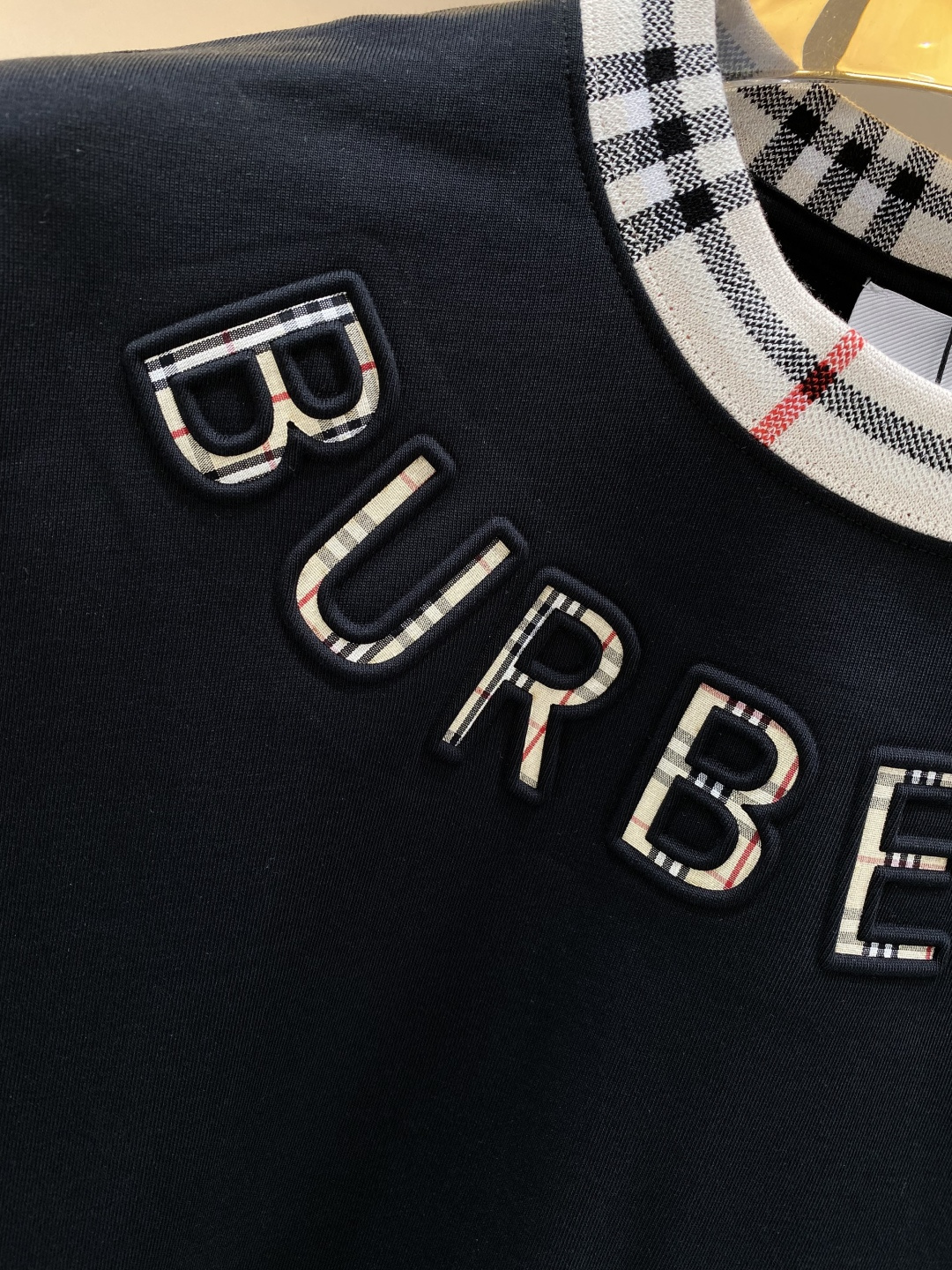 《𝙉𝙚𝙬🖤❤️巴家》2026新款首发专柜最新款短袖圆领T恤 高端订制 设计前卫时尚！logo工艺设计 高