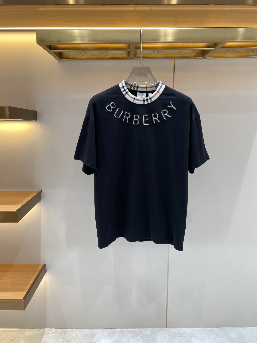 《𝙉𝙚𝙬🖤❤️巴家》2026新款首发专柜最新款短袖圆领T恤 高端订制 设计前卫时尚！logo工艺设计 高