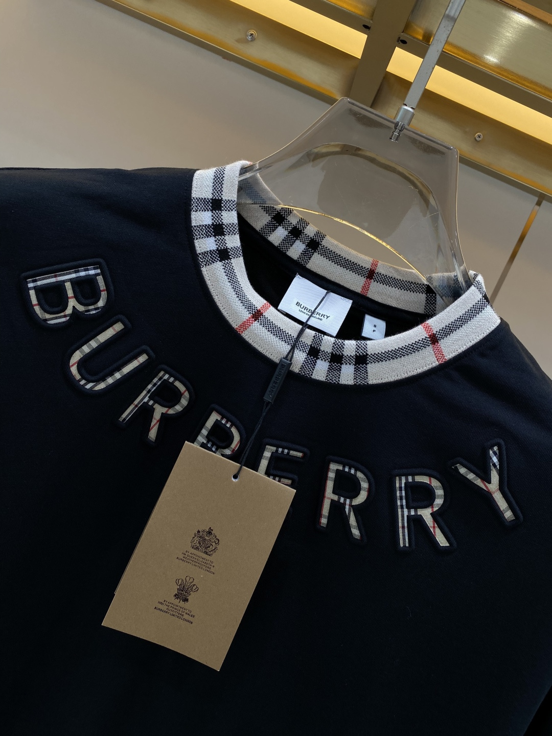 《𝙉𝙚𝙬🖤❤️巴家》2026新款首发专柜最新款短袖圆领T恤 高端订制 设计前卫时尚！logo工艺设计 高