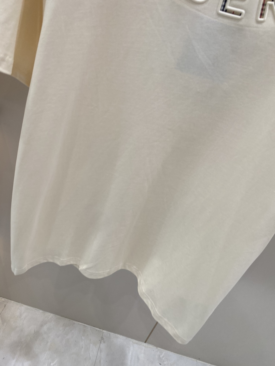 《𝙉𝙚𝙬🖤❤️巴家》2026新款首发专柜最新款短袖圆领T恤 高端订制 设计前卫时尚！logo工艺设计 高