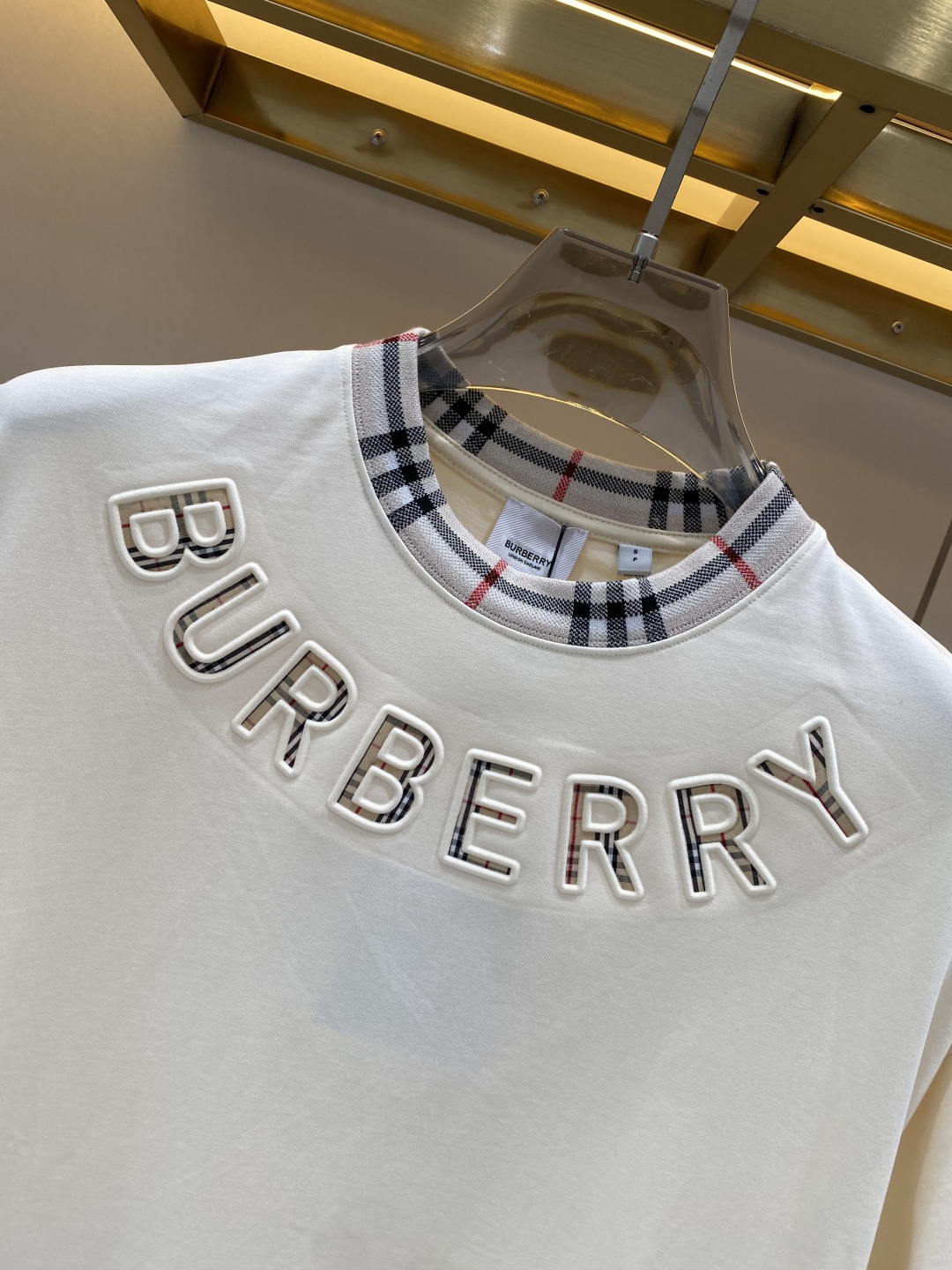 《𝙉𝙚𝙬🖤❤️巴家》2026新款首发专柜最新款短袖圆领T恤 高端订制 设计前卫时尚！logo工艺设计 高