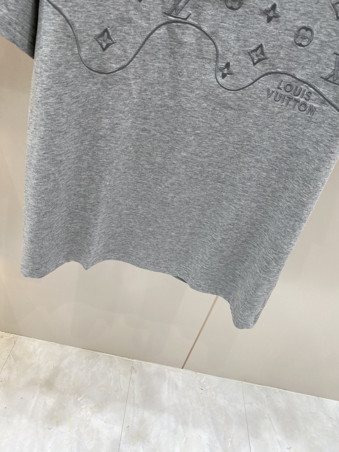 《𝙉𝙚𝙬🖤❤️驴家》26SS新款春夏短袖 最高版本客供定制高端面料 简单时尚款，配色超级好看！经典log