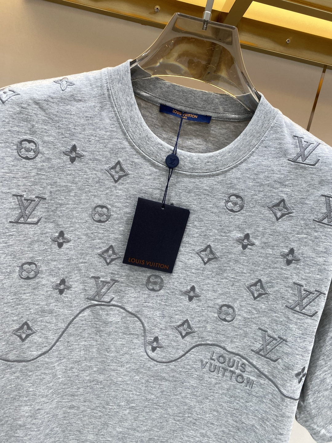 《𝙉𝙚𝙬🖤❤️驴家》26SS新款春夏短袖 最高版本客供定制高端面料 简单时尚款，配色超级好看！经典log