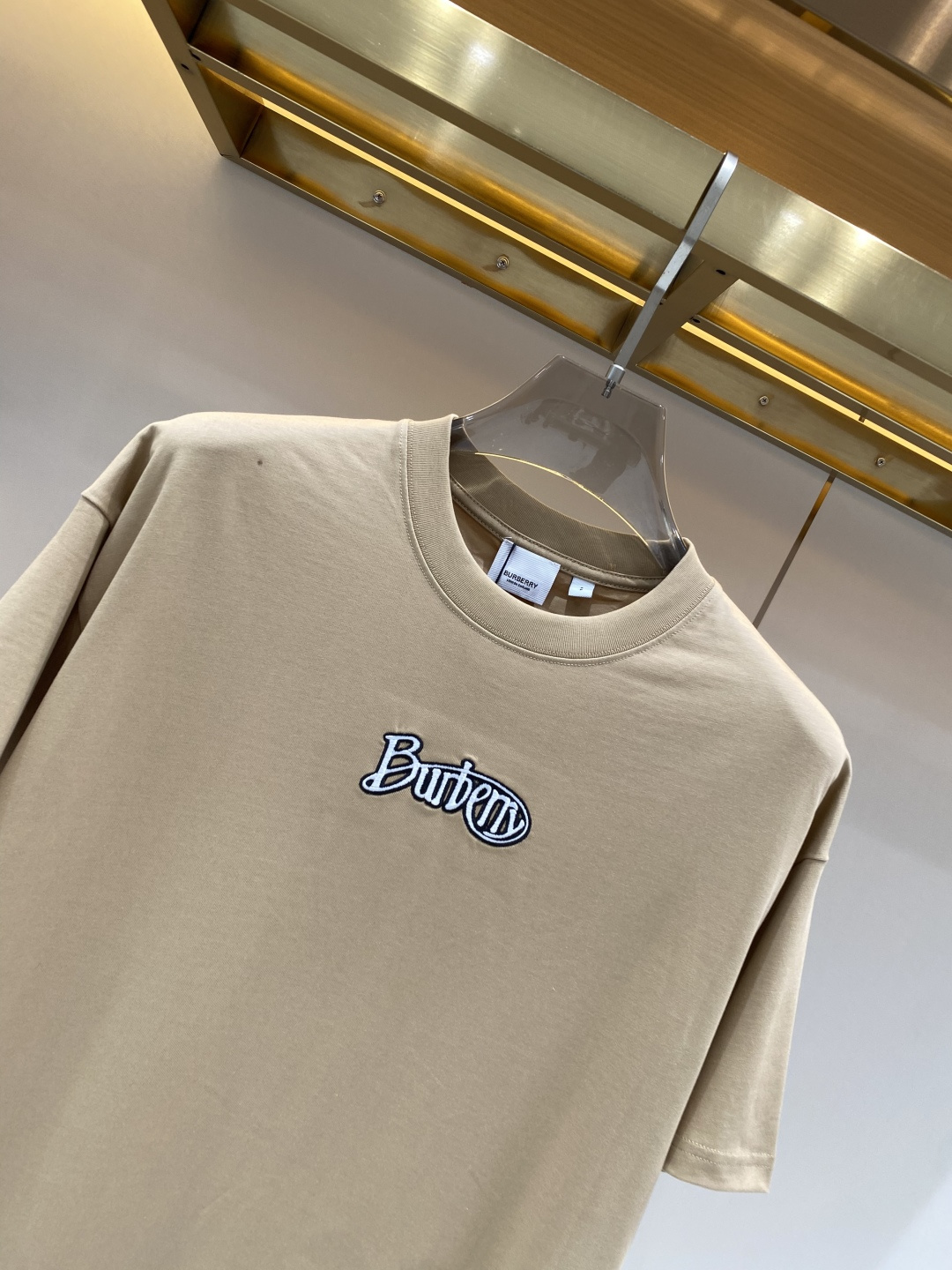 《𝙉𝙚𝙬🖤❤️巴家》26SS新款春夏短袖 最高版本客供定制高端面料 简单时尚款，配色超级好看！经典log