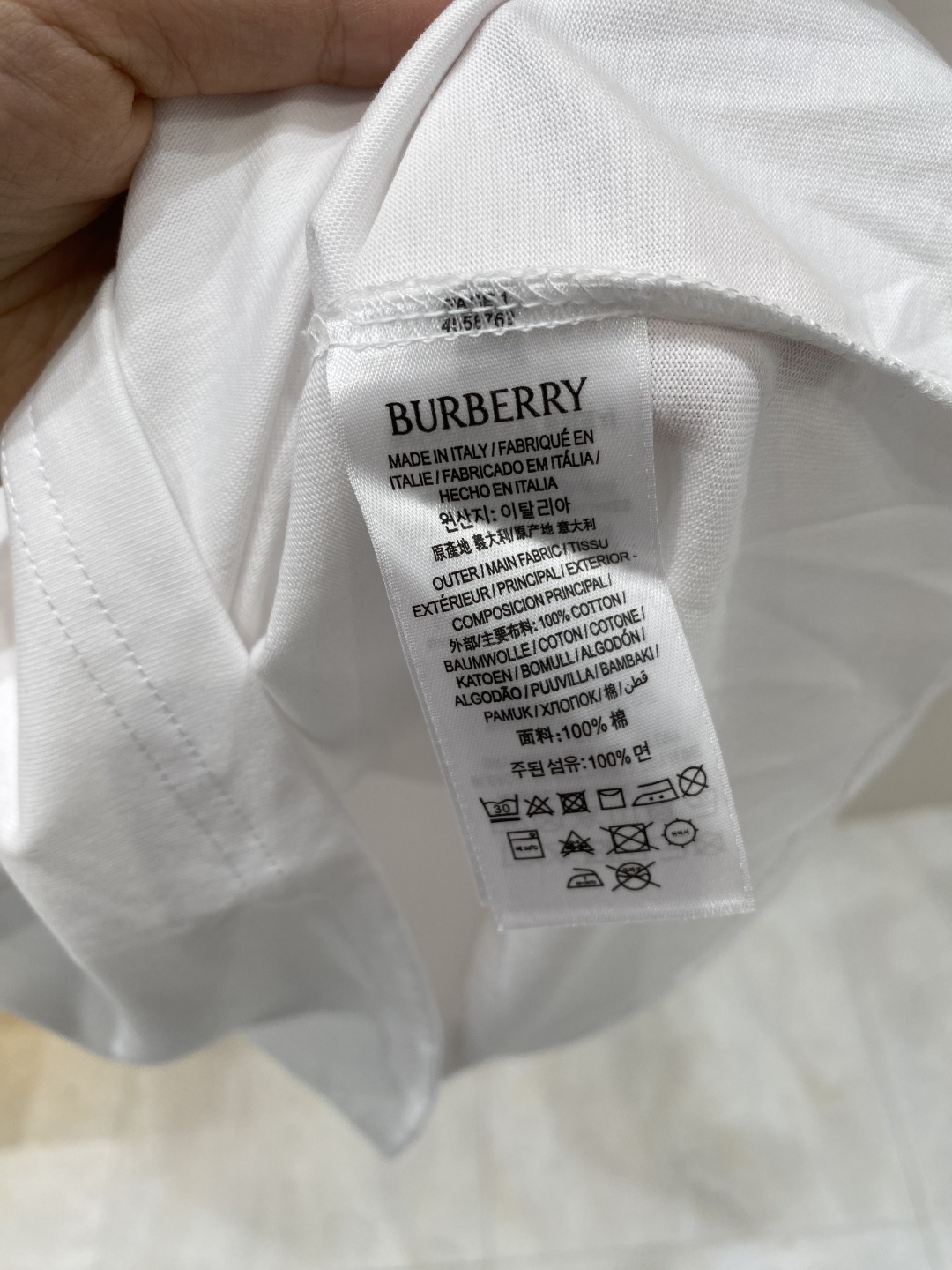 《𝙉𝙚𝙬🖤❤️巴家》26SS新款春夏短袖 最高版本客供定制高端面料 简单时尚款，配色超级好看！经典log