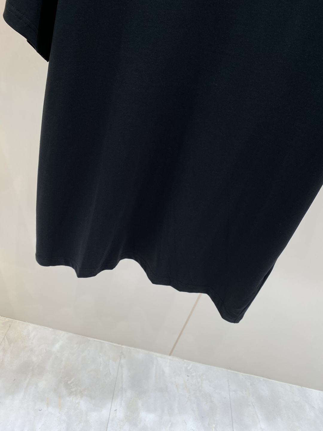 《𝙉𝙚𝙬🖤❤️巴家》26SS新款春夏短袖 最高版本客供定制高端面料 简单时尚款，配色超级好看！经典log