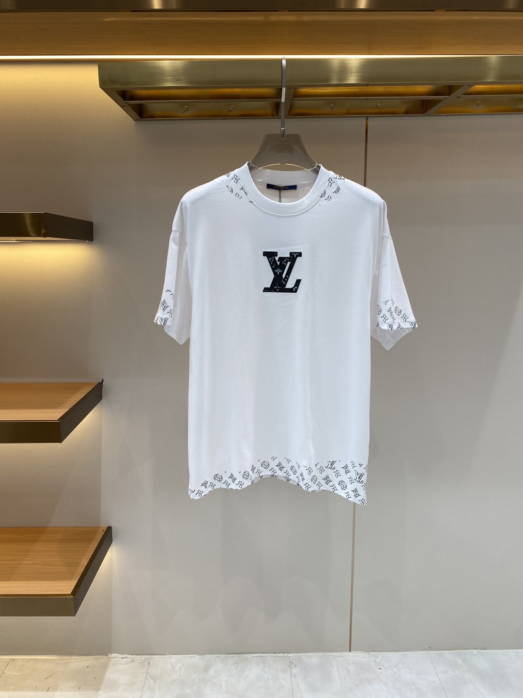 《𝙉𝙚𝙬🖤❤️驴家》26SS新款春夏短袖 最高版本客供定制高端面料 简单时尚款，配色超级好看！经典log