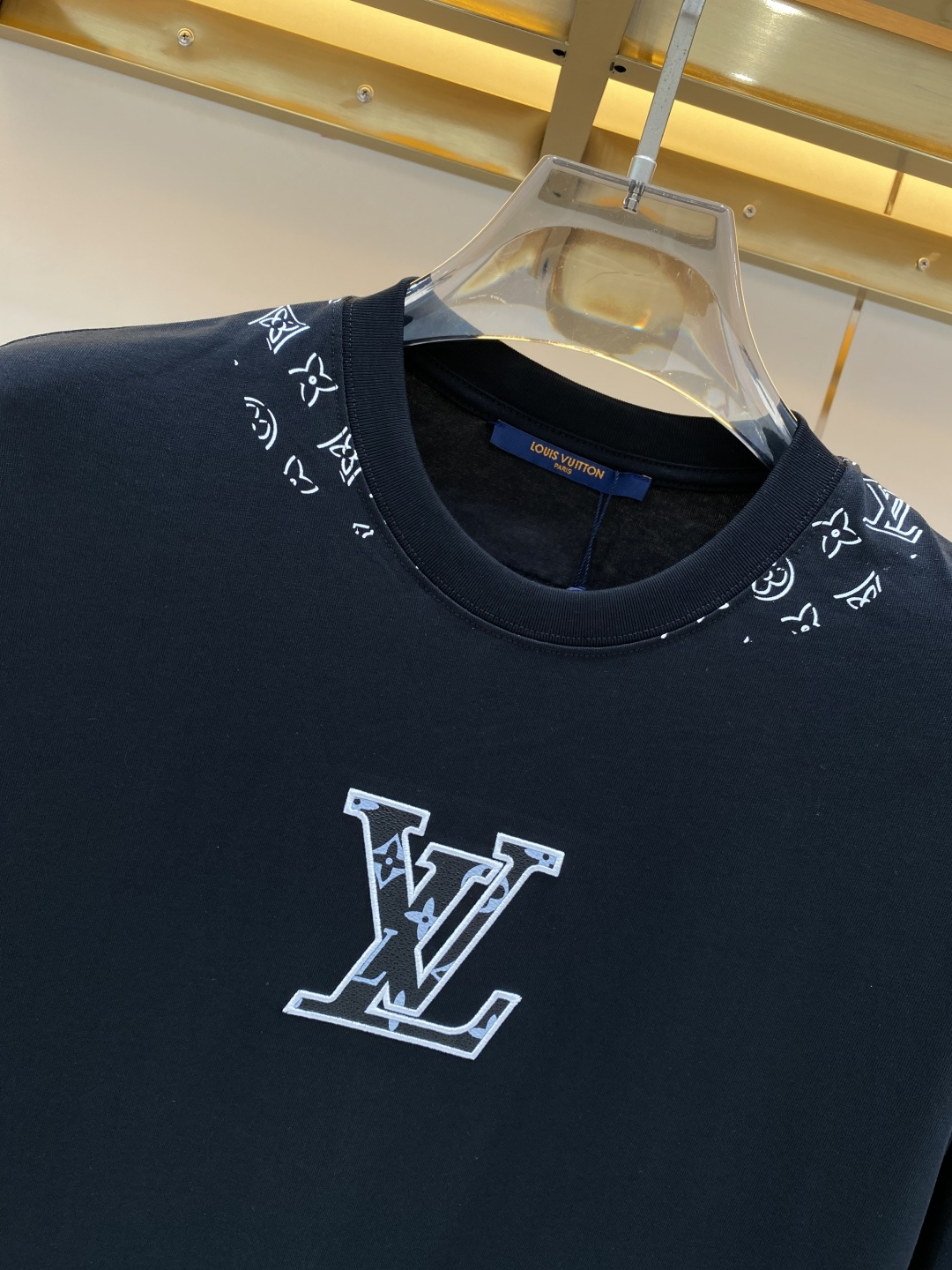 《𝙉𝙚𝙬🖤❤️驴家》26SS新款春夏短袖 最高版本客供定制高端面料 简单时尚款，配色超级好看！经典log