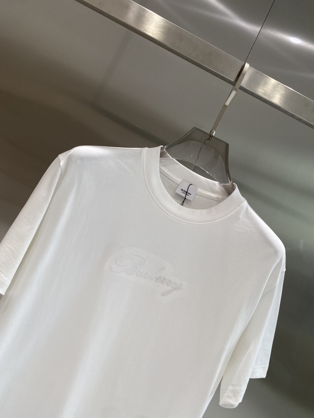 《𝙉𝙚𝙬🖤❤️巴家》26SS新款春夏短袖 最高版本客供定制高端面料 简单时尚款，配色超级好看！经典log