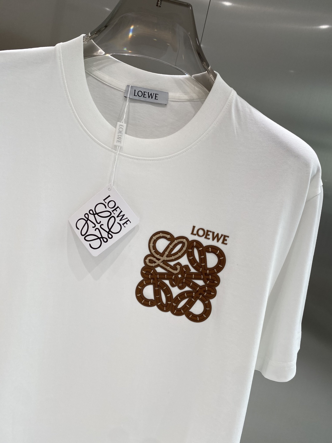 《𝙉𝙚𝙬🖤❤️罗家》26SS新款春夏短袖 最高版本客供定制高端面料 简单时尚款，配色超级好看！经典log