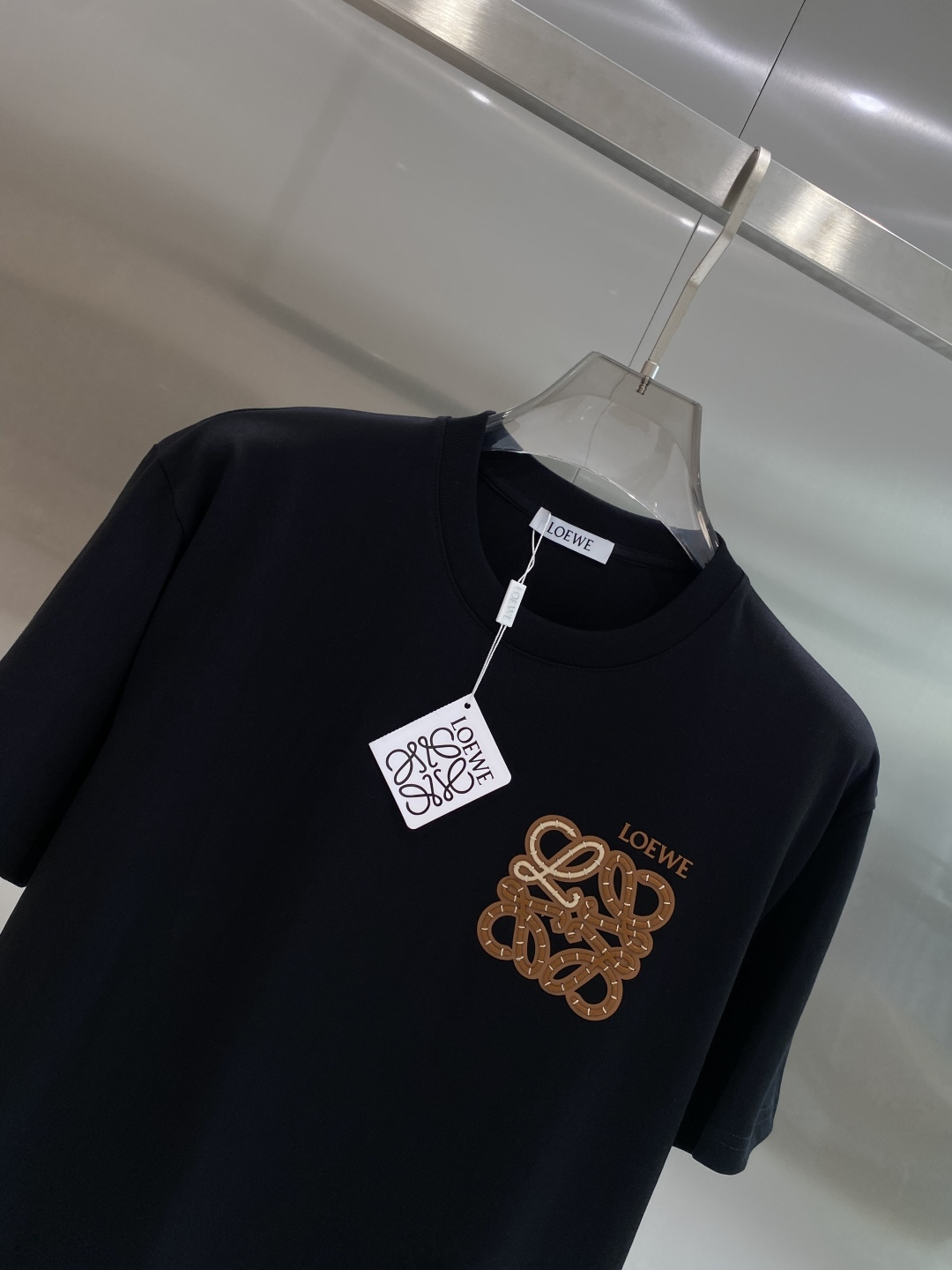 《𝙉𝙚𝙬🖤❤️罗家》26SS新款春夏短袖 最高版本客供定制高端面料 简单时尚款，配色超级好看！经典log