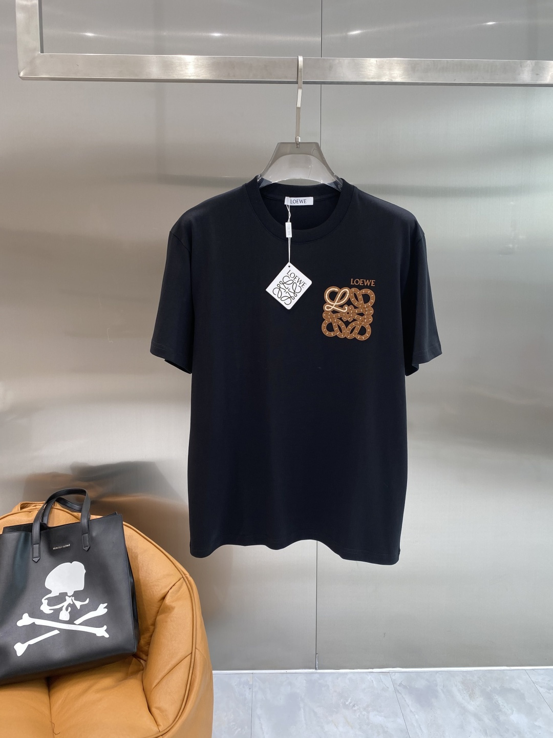 《𝙉𝙚𝙬🖤❤️罗家》26SS新款春夏短袖 最高版本客供定制高端面料 简单时尚款，配色超级好看！经典log