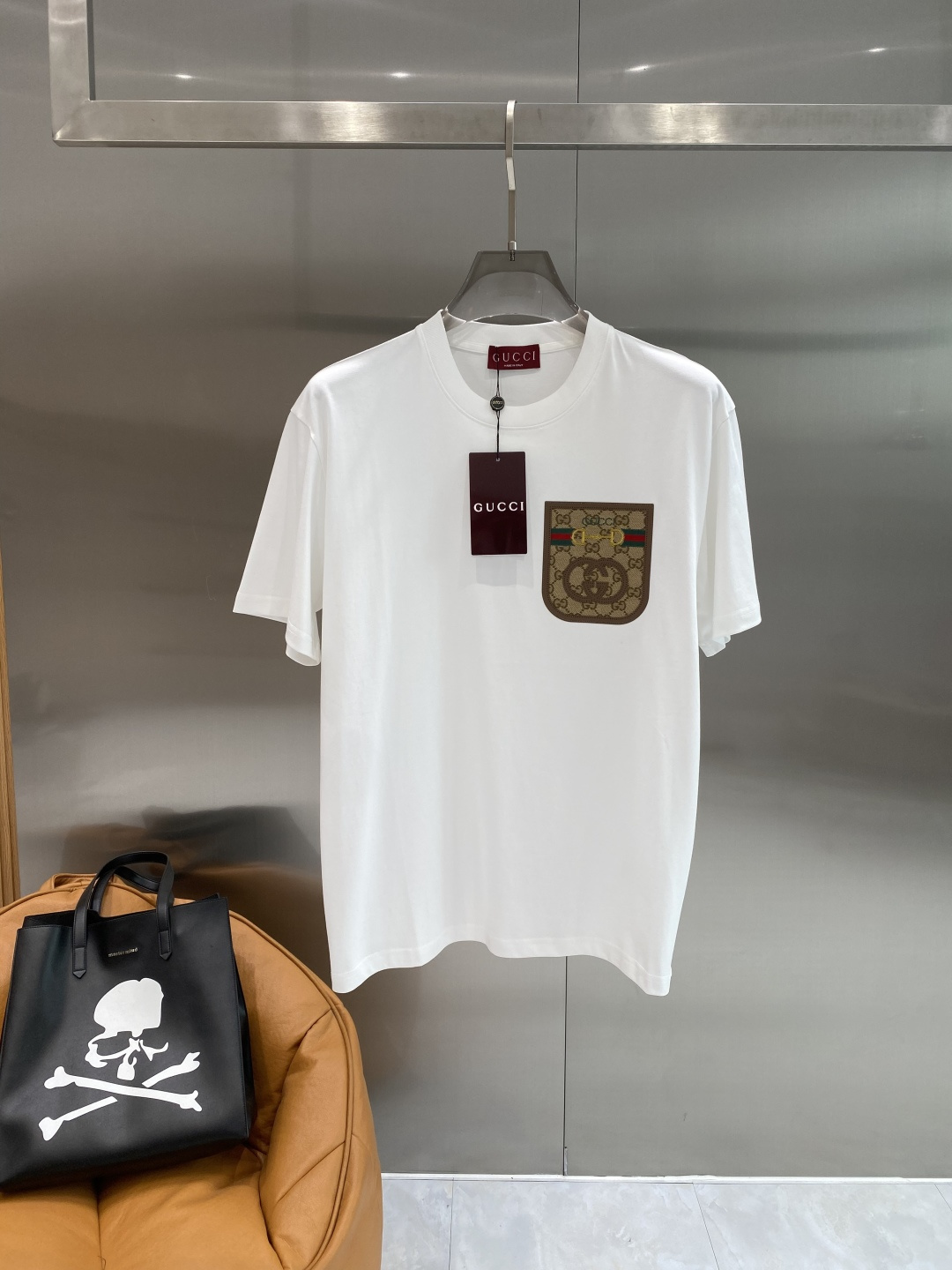 《𝙉𝙚𝙬🖤❤️古家》26SS新款春夏短袖 最高版本客供定制高端面料 简单时尚款，配色超级好看！经典log