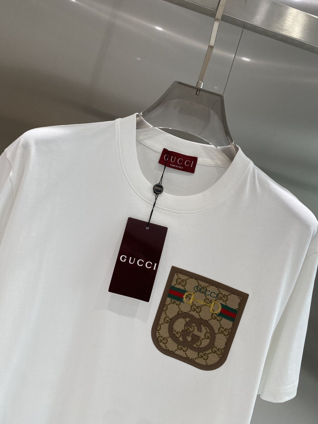 《𝙉𝙚𝙬🖤❤️古家》26SS新款春夏短袖 最高版本客供定制高端面料 简单时尚款，配色超级好看！经典log