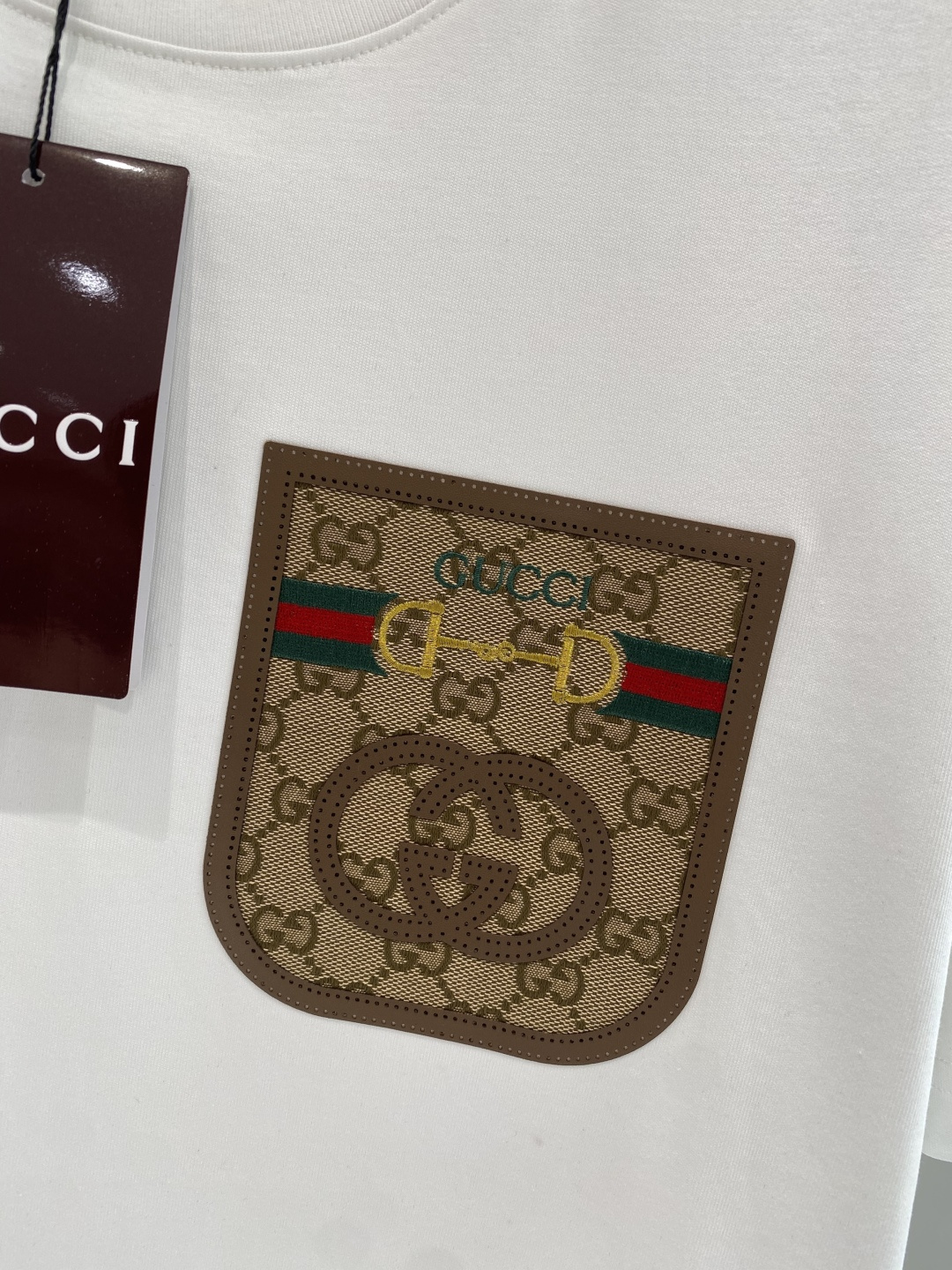 《𝙉𝙚𝙬🖤❤️古家》26SS新款春夏短袖 最高版本客供定制高端面料 简单时尚款，配色超级好看！经典log