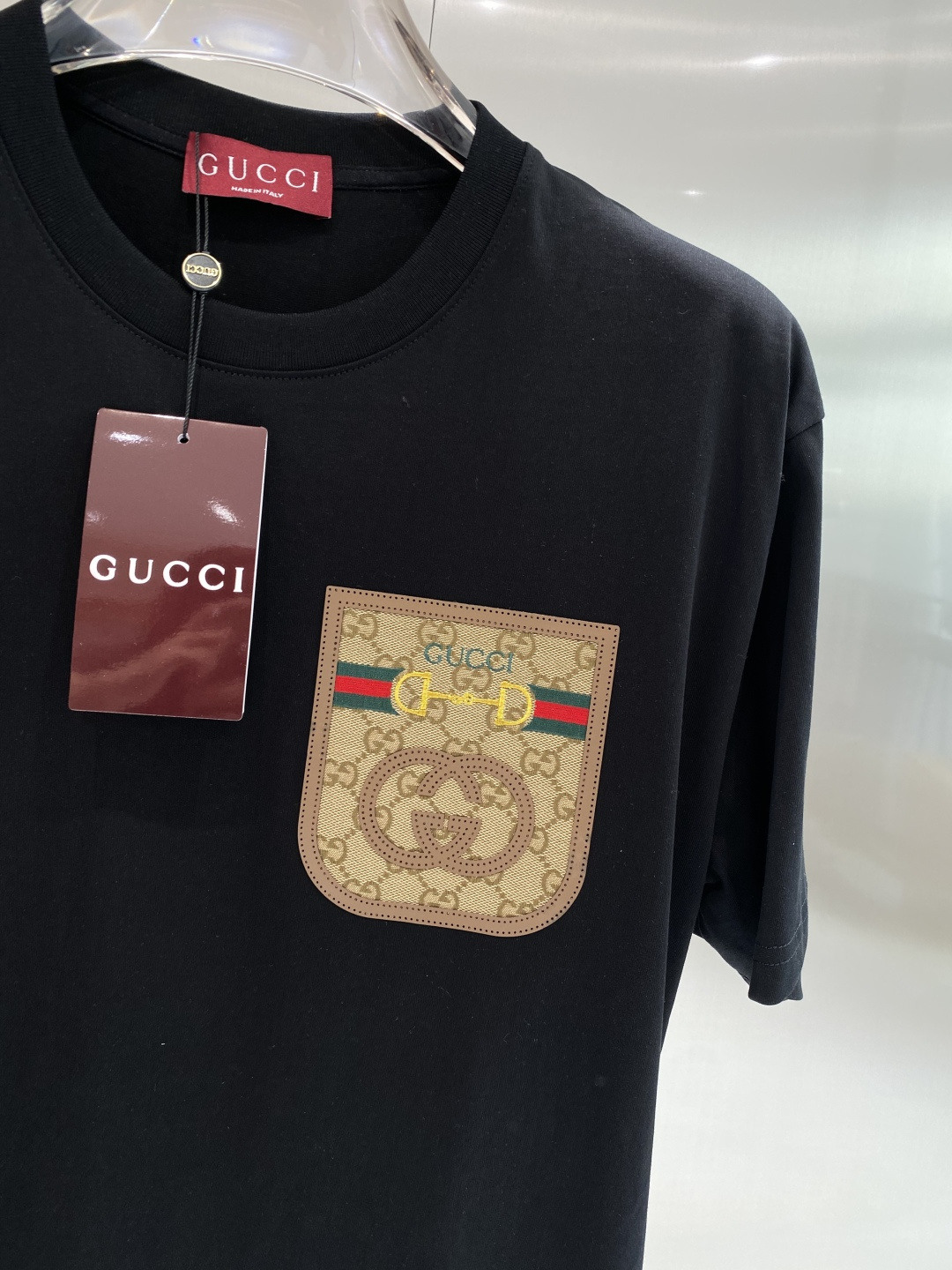 《𝙉𝙚𝙬🖤❤️古家》26SS新款春夏短袖 最高版本客供定制高端面料 简单时尚款，配色超级好看！经典log