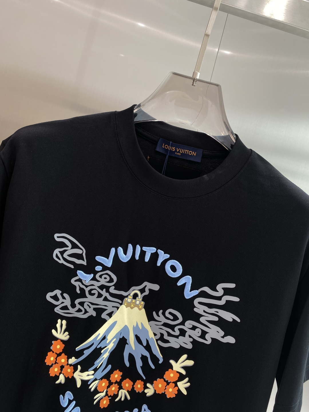 《𝙉𝙚𝙬🖤❤️驴家》2026新款首发专柜最新款短袖圆领T恤 高端订制 设计前卫时尚！品牌logo工艺设计