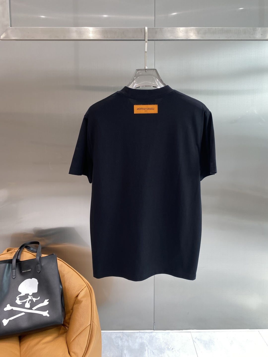 《𝙉𝙚𝙬🖤❤️驴家》2026新款首发专柜最新款短袖圆领T恤 高端订制 设计前卫时尚！品牌logo工艺设计