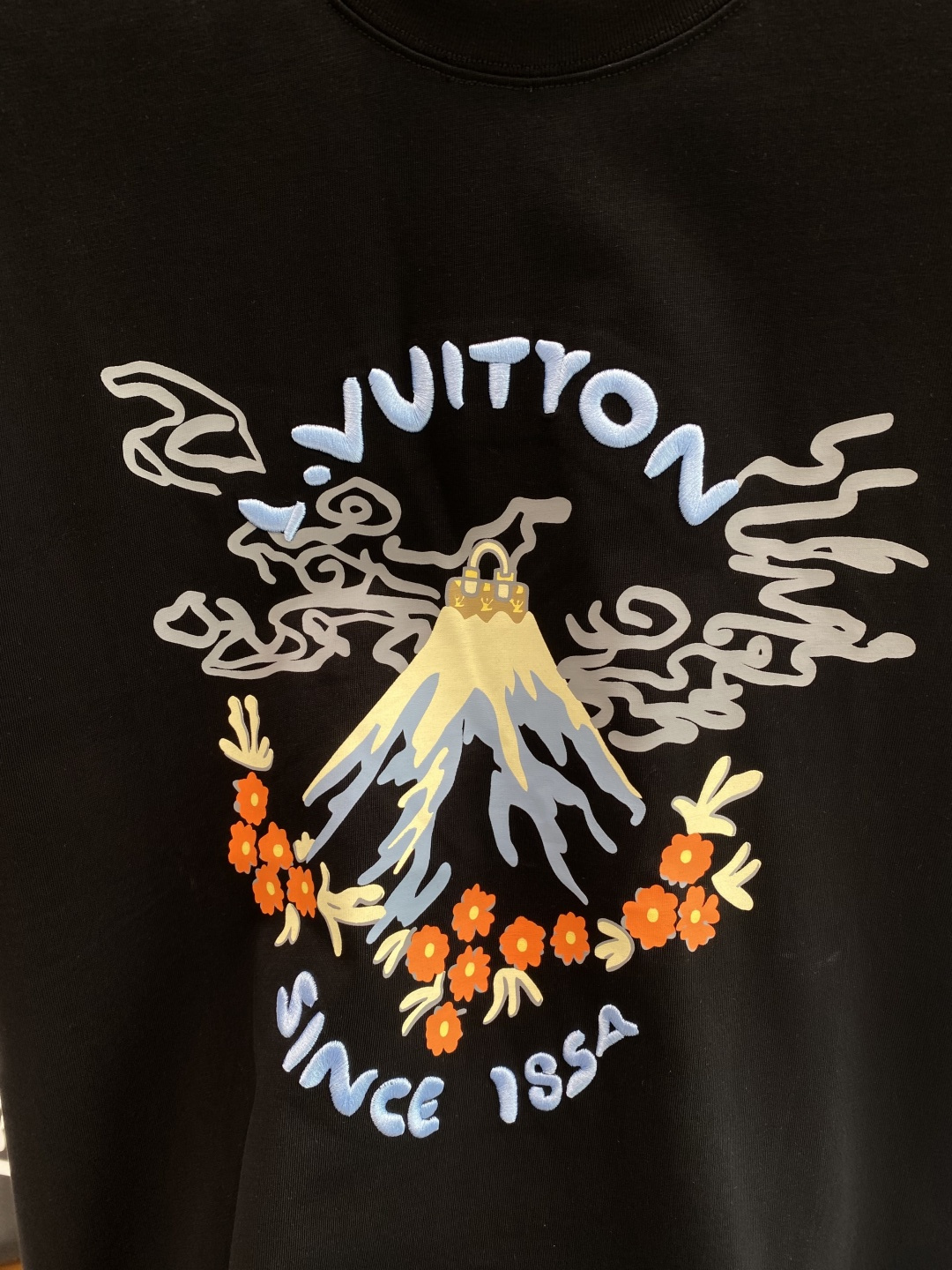 《𝙉𝙚𝙬🖤❤️驴家》2026新款首发专柜最新款短袖圆领T恤 高端订制 设计前卫时尚！品牌logo工艺设计