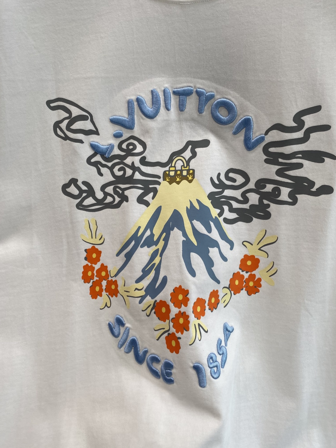 《𝙉𝙚𝙬🖤❤️驴家》2026新款首发专柜最新款短袖圆领T恤 高端订制 设计前卫时尚！品牌logo工艺设计