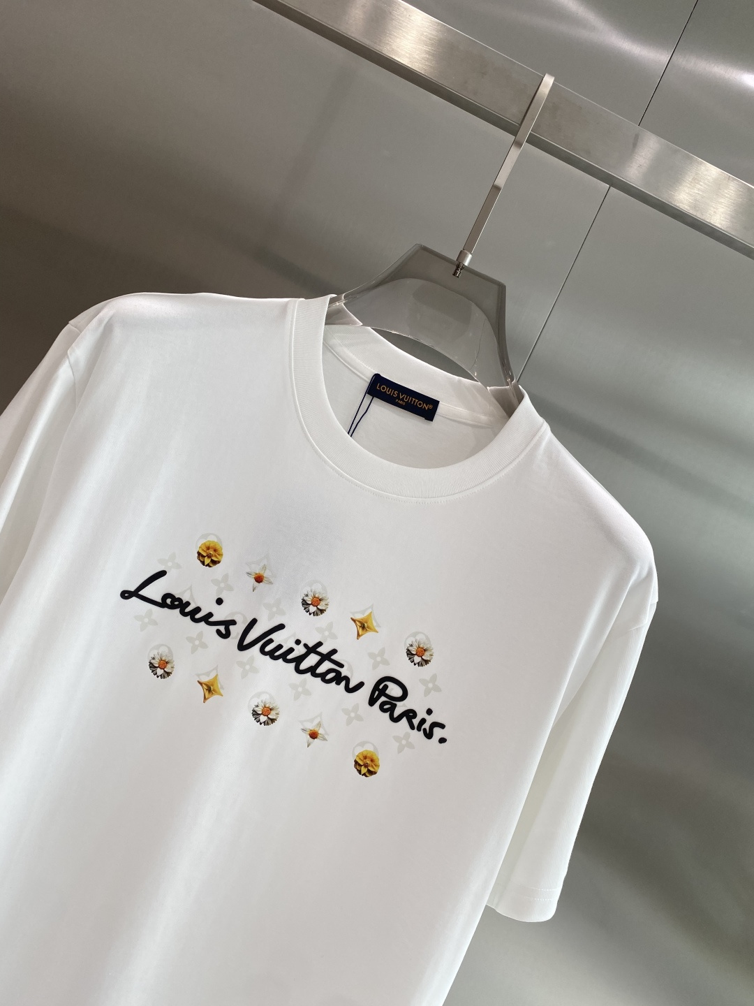 《𝙉𝙚𝙬🖤❤️驴家》2026新款首发专柜最新款短袖圆领T恤 高端订制 设计前卫时尚！品牌logo工艺设计